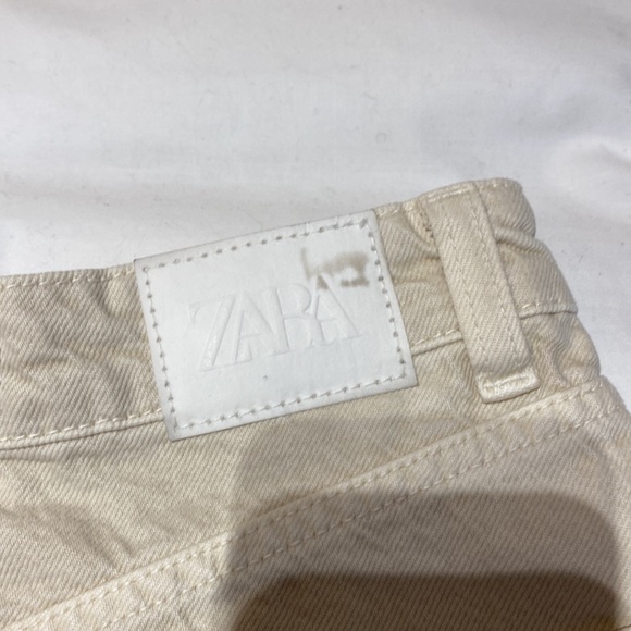 ✨HP✨ NWT Zara high rise mom shorts - Picture 4 of 9